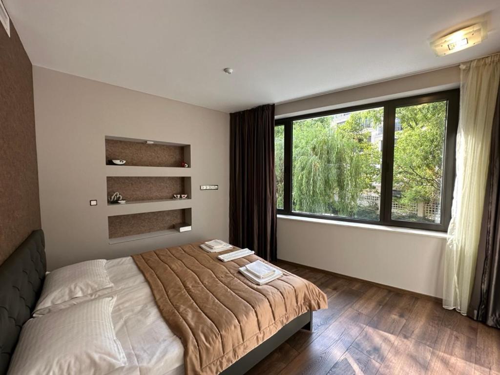 Eden Luxury